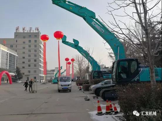 更換挖神鋼掘機(jī)的液壓油時應(yīng)注意哪些細(xì)節(jié)？